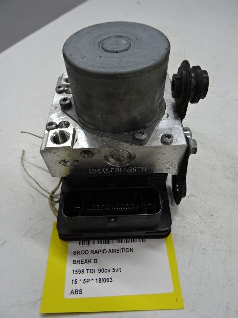 ABS POMP Skoda Rapid Spaceback (1S0614517L), Auto-onderdelen, Gebruikt, Skoda