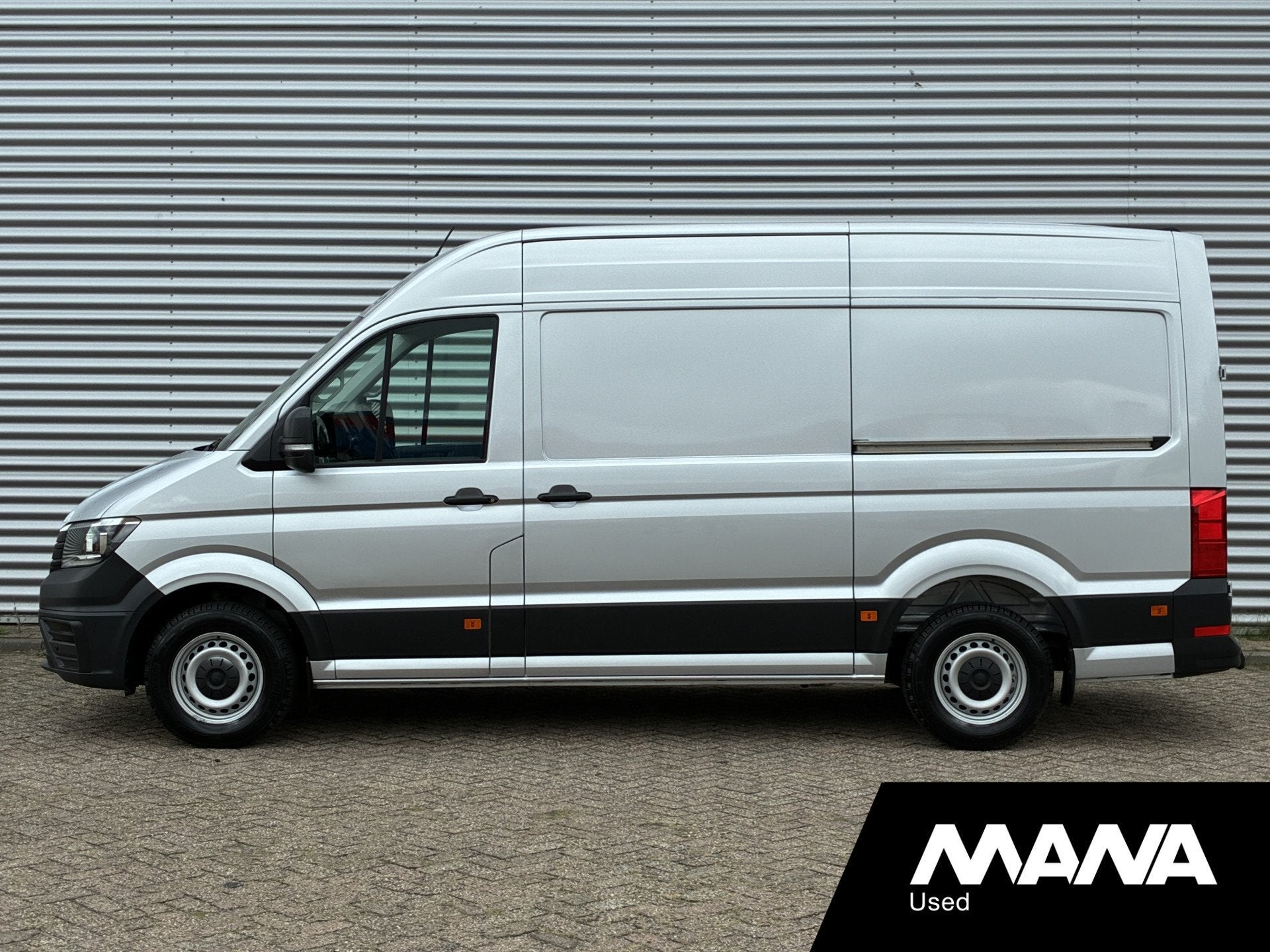 Volkswagen Crafter 35 2.0 TDI L3H3 177pk Automaat Camera Air, Autos, 177 ch, Argent ou Gris, Achat, Capteur de stationnement