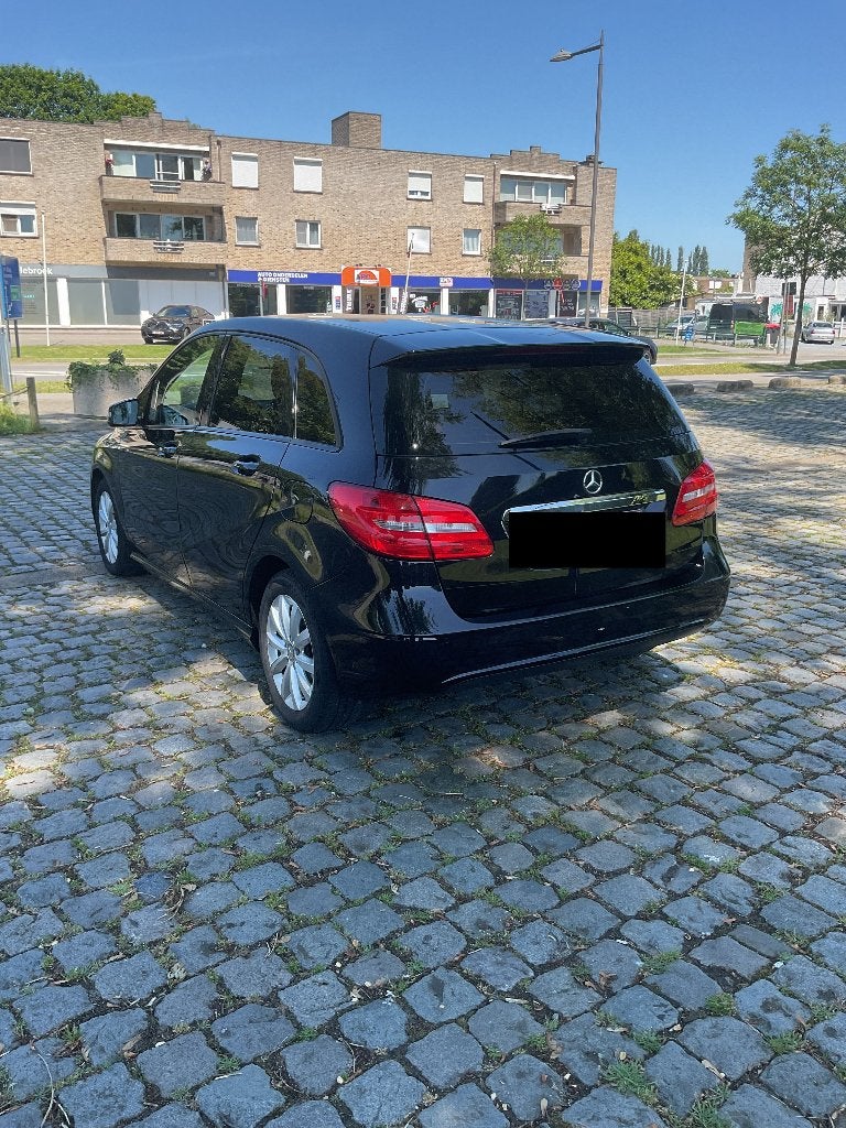 Mercedes-Benz Classe B Essence - 154 000 km, Autos, Achat, Boîte manuelle, Noir, Particulier