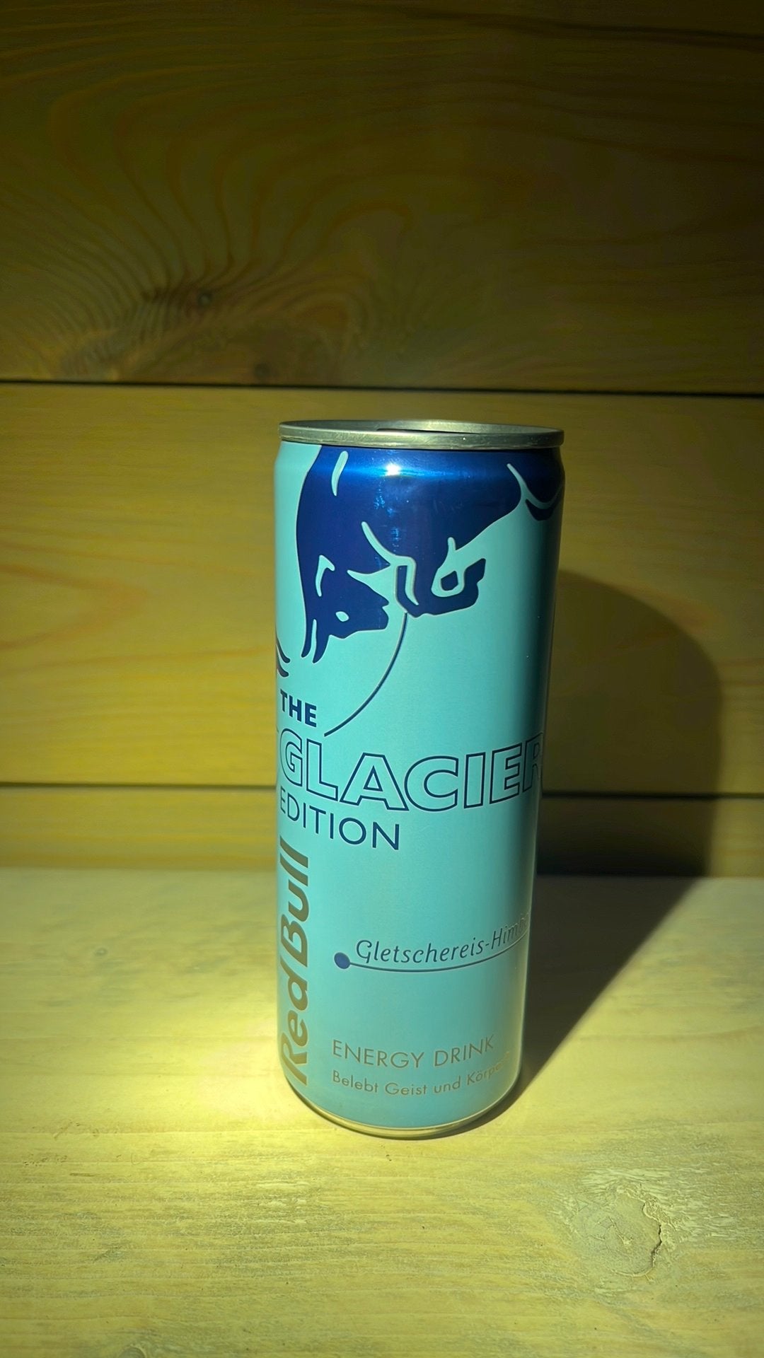 Red bull blikje: the glacier edition, Ophalen of Verzenden, Nieuw, Gebruiksvoorwerp