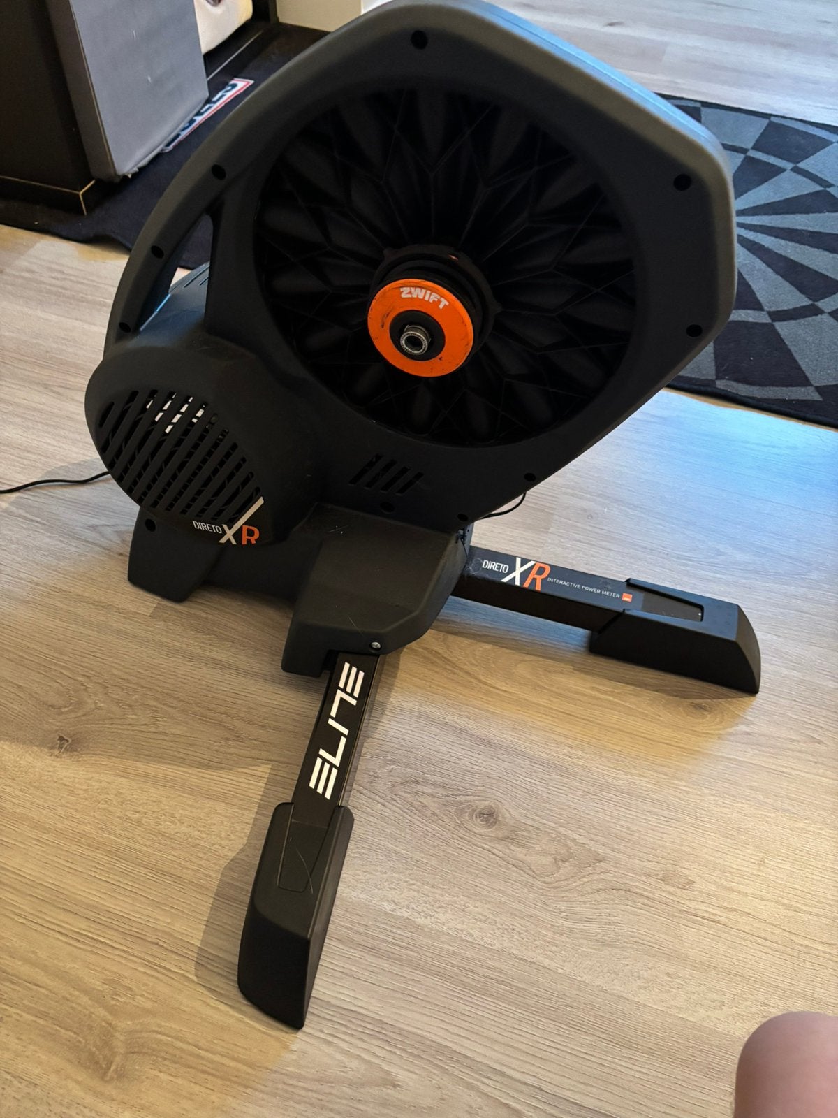 Entraîneur intelligent Elite Direct XR, Enlèvement, Comme neuf