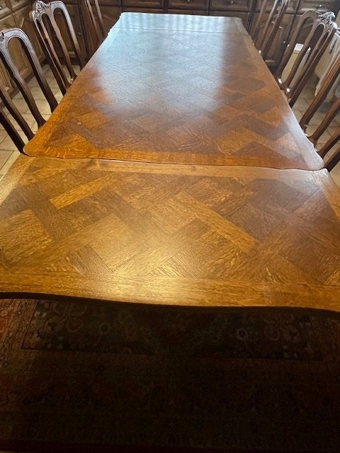 uittrekbare tafel met dambordmotief en 10 stoelen, Ophalen