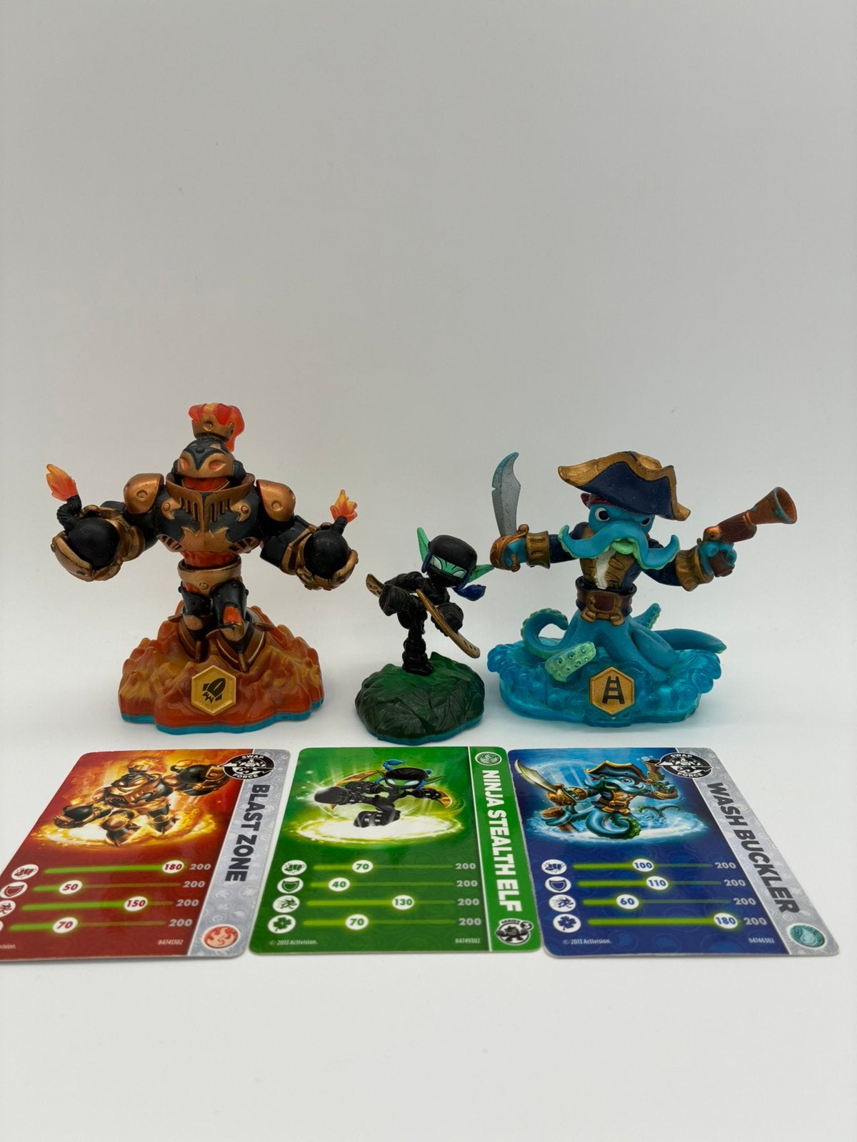 Figurines de départ de Skylanders Swap Force avec billets, Consoles de jeu & Jeux vidéo, Jeux | Autre, Envoi, Comme neuf