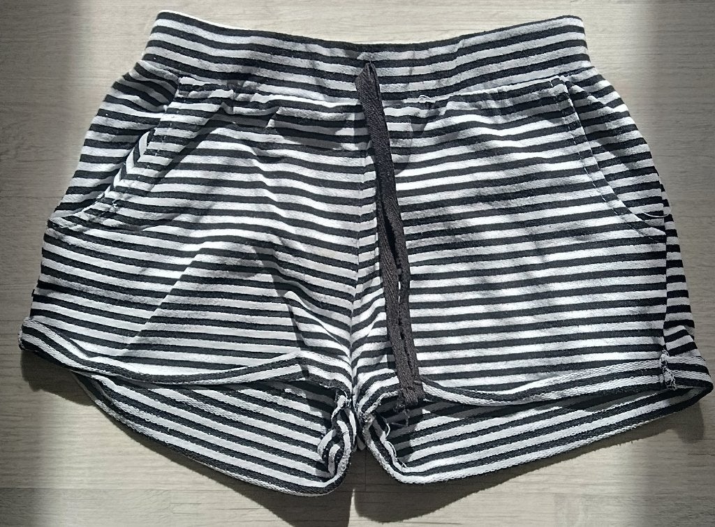 short maat 134/140, Enfants & Bébés, Vêtements enfant | Taille 134, Enlèvement ou Envoi, Utilisé, Fille, Pantalon