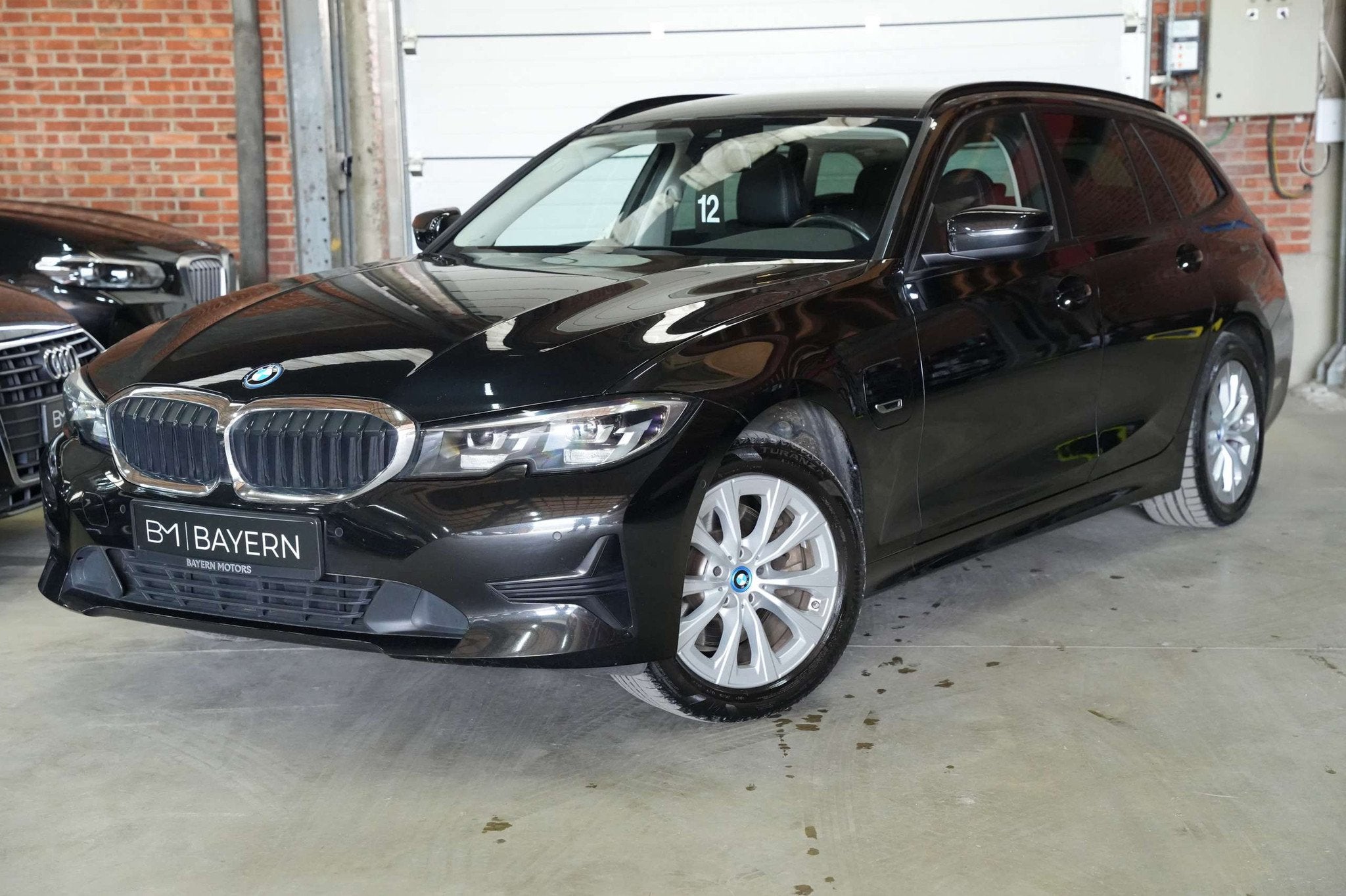 BMW 320 eA Plug in Hybride Trekhaak Sport Leder Garantie, Automaat, 1998 cc, Gebruikt, 4 cilinders