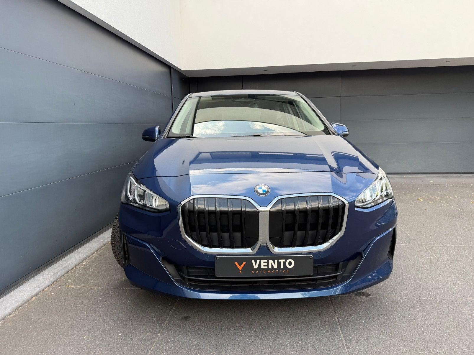 BMW 218i Active tourer, Autos, BMW, Achat, Euro 6, Entretenue par le concessionnaire, Noir