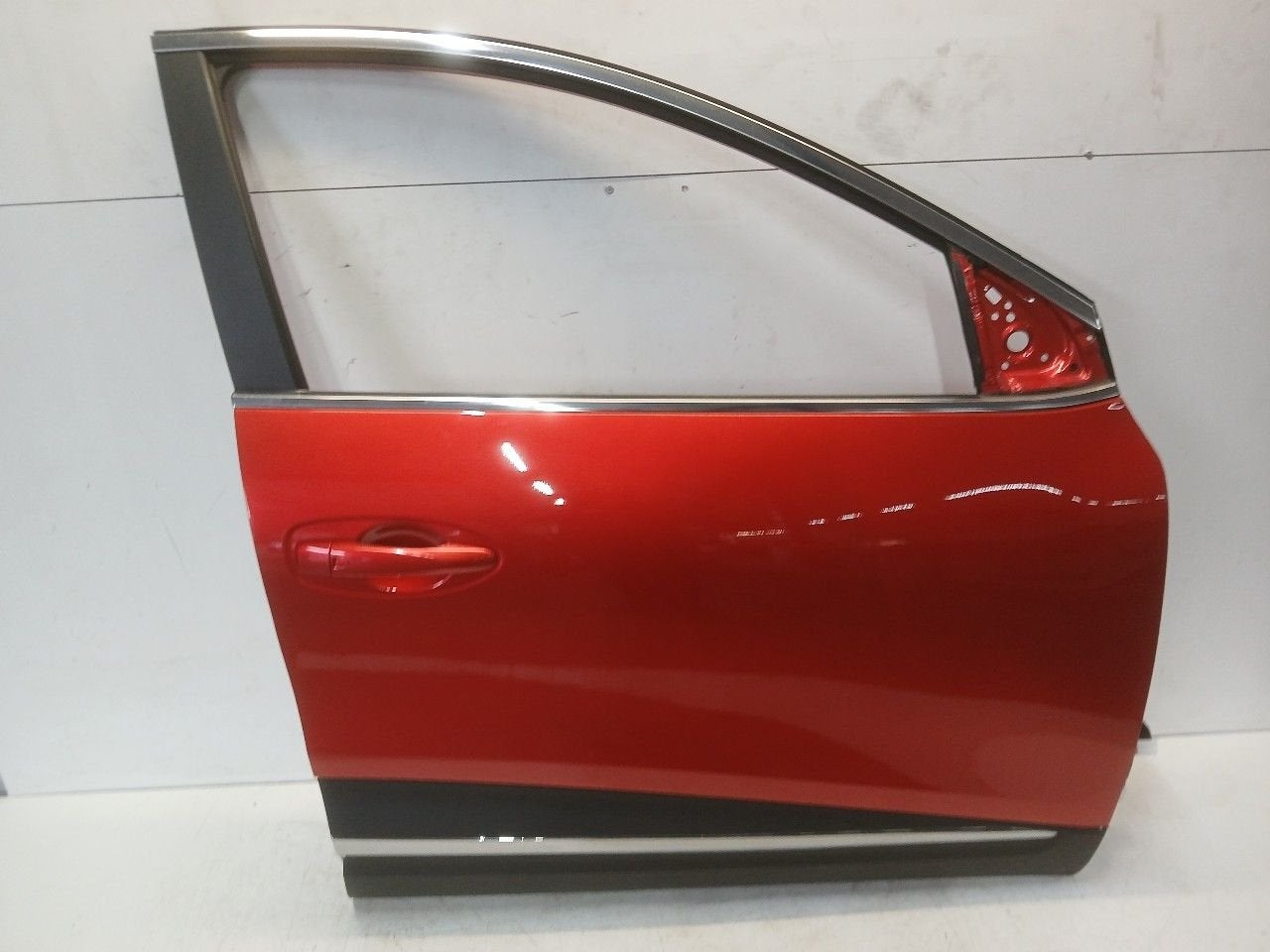 Portier rechts voor Renault Kadjar, Onderdelen@venauto.nl, Van der Ven Autorecycling B.V., Ettenseweg 76, 4706 PB Roosendaal, The Netherlands