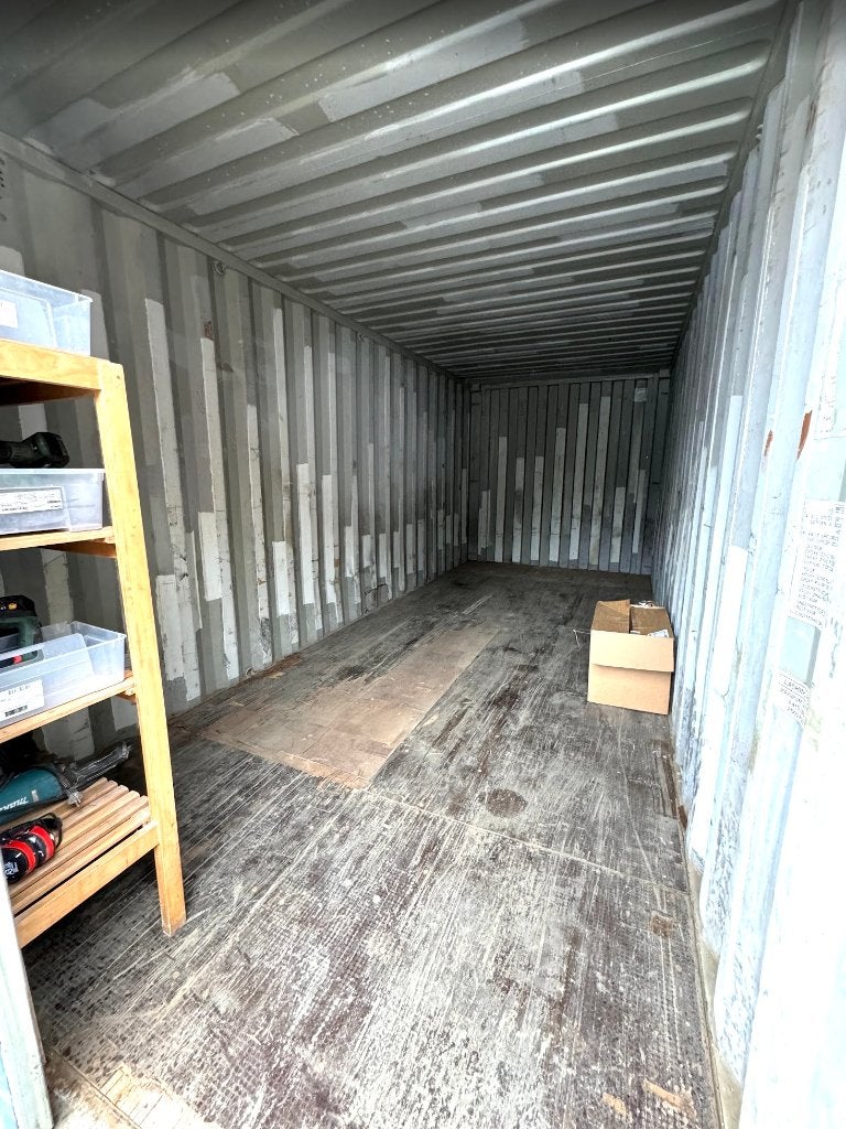 Zeecontainer, 20 ft (6m x 2,44m x 2,6m), Enlèvement