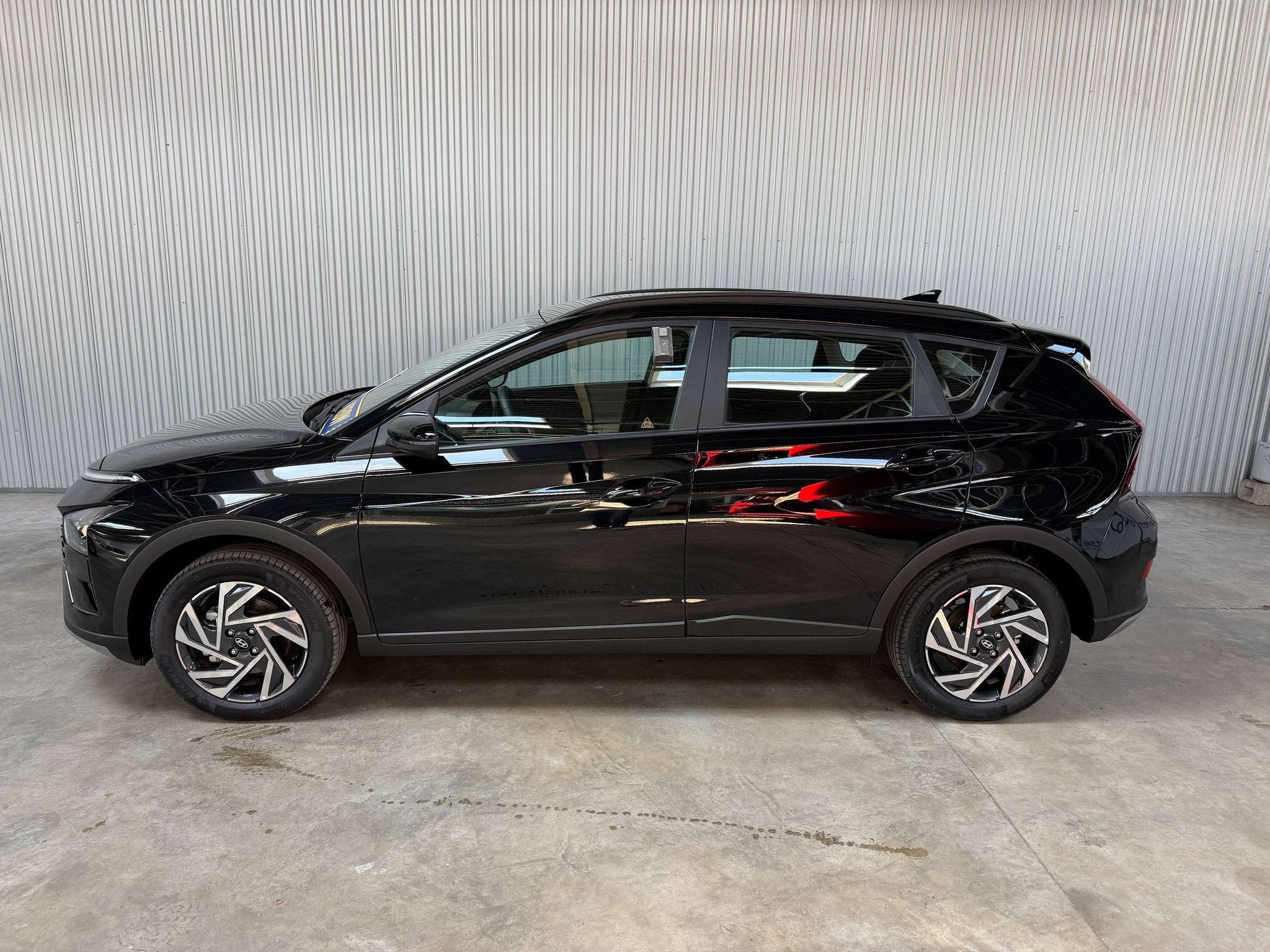 Hyundai Bayon Bayon 1.2i MPi X Line Navi Camera NEW 0 KM !, Auto's, Stof, Gebruikt, 4 cilinders, https://public.car-pass.be/vhr/6fece52a-6429-4988-bd51-d4272fe5e277