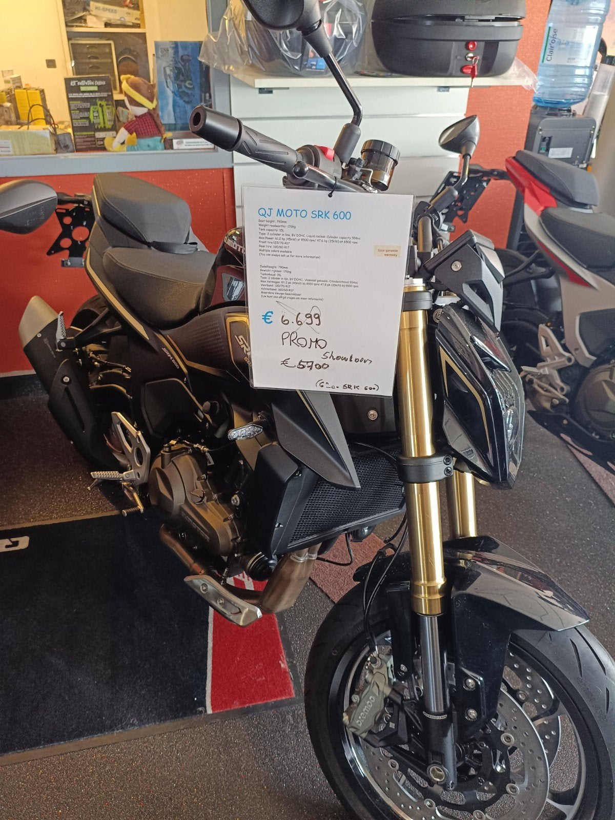 qj maker srk 600 showroom opruiming, Motoren, Nieuw, QJ Motor, Particulier, Meer dan 35 kW