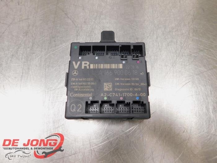 Centrale Deurvergrendelings Module van een Mercedes CLA, Gebruikt, -, Ophalen of Verzenden, -