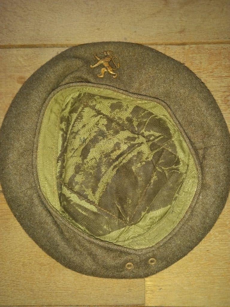 Wo2 Britse GS cap 1945 met Belgische leeuw, Enlèvement ou Envoi