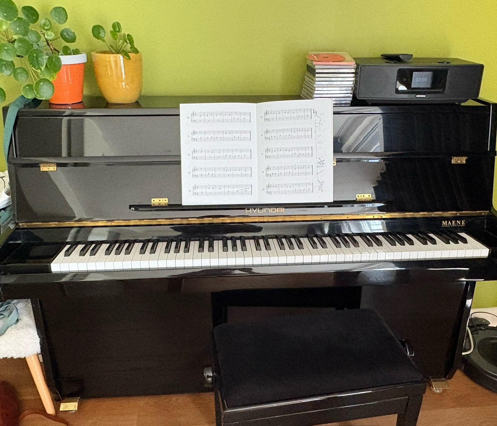 Buffetpiano Hyundai U810, Muziek en Instrumenten, Ophalen, Gebruikt, Zwart, Piano