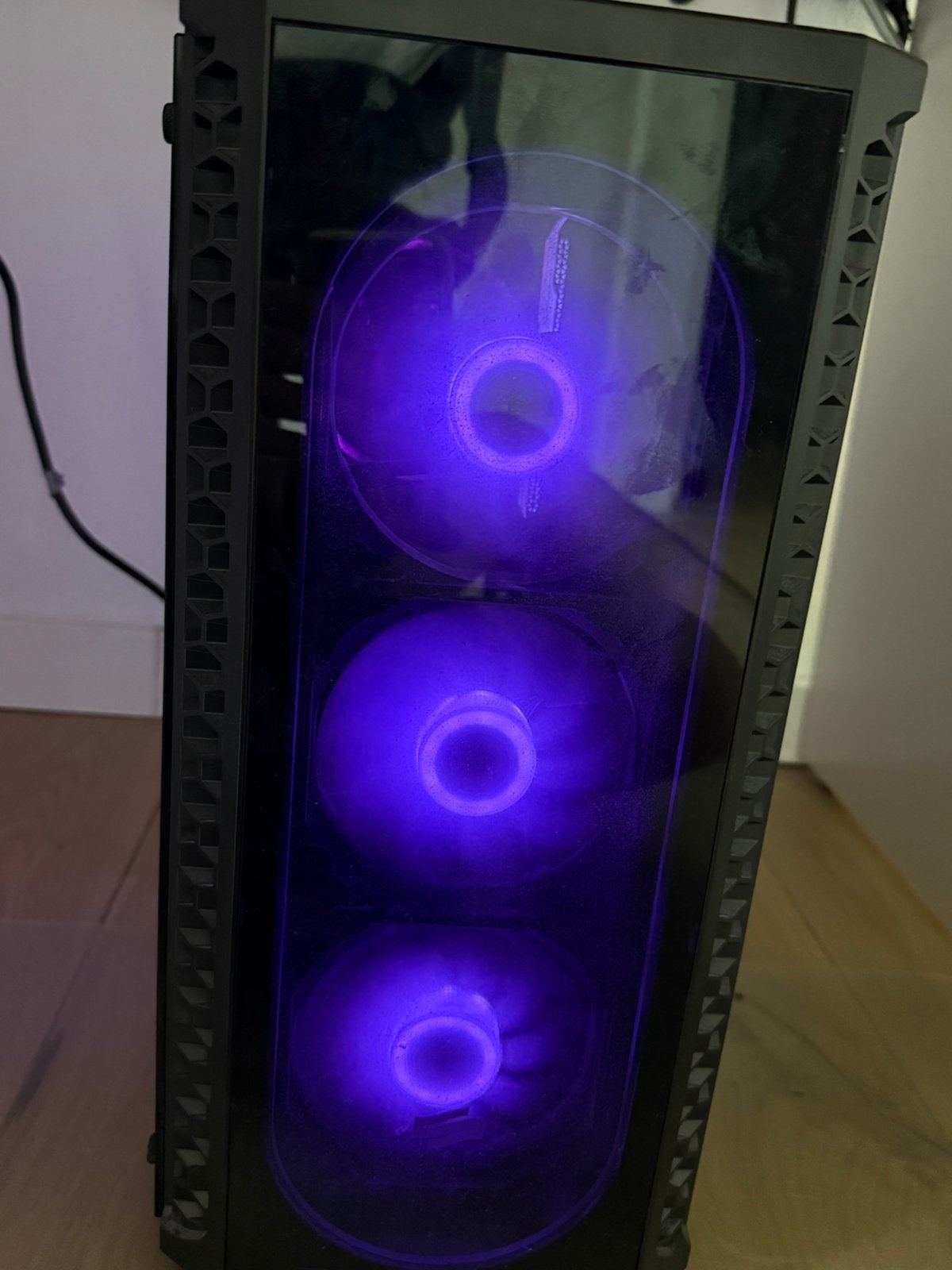 Gaming pc RTX 3060 TI Ryzen 5 5600x 32gb RAM, Ophalen, Zo goed als nieuw, Gaming