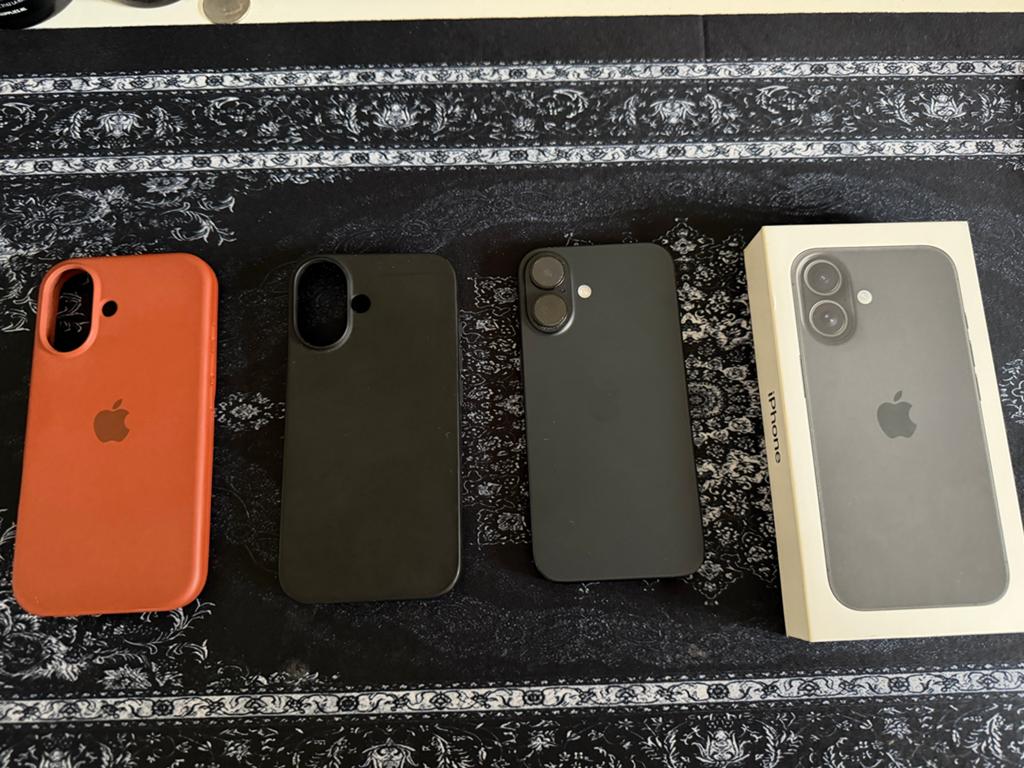 Iphone 16 256gb MOET WEG!, Ophalen, Zo goed als nieuw, IPhone 16, Screenprotector