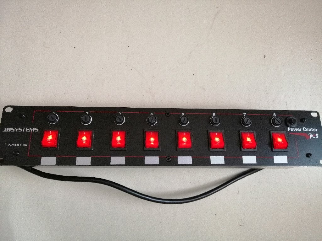 PC-8 MK2 Powercenter, Ophalen, Zo goed als nieuw, Licht