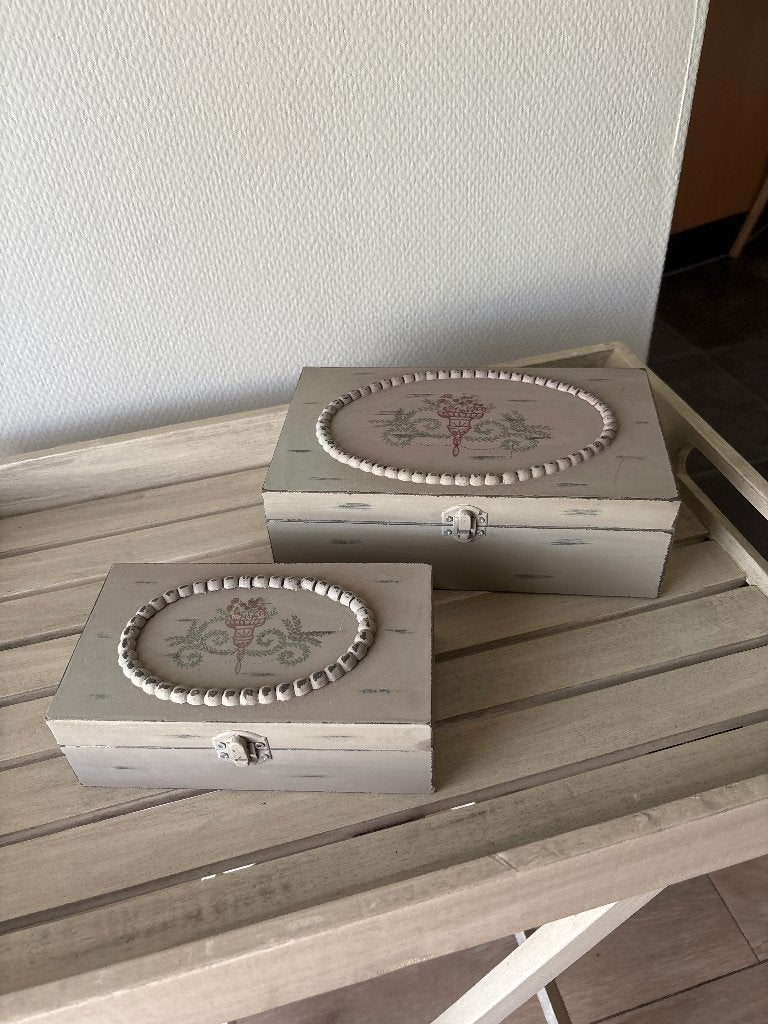 Decoratieve antieke kistjes, Ophalen, Zo goed als nieuw