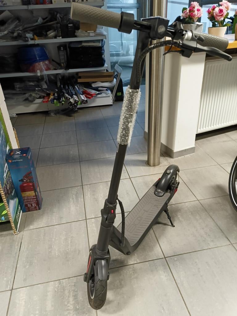 Bohlt Ekick 10 air nieuw in de doos, Ophalen