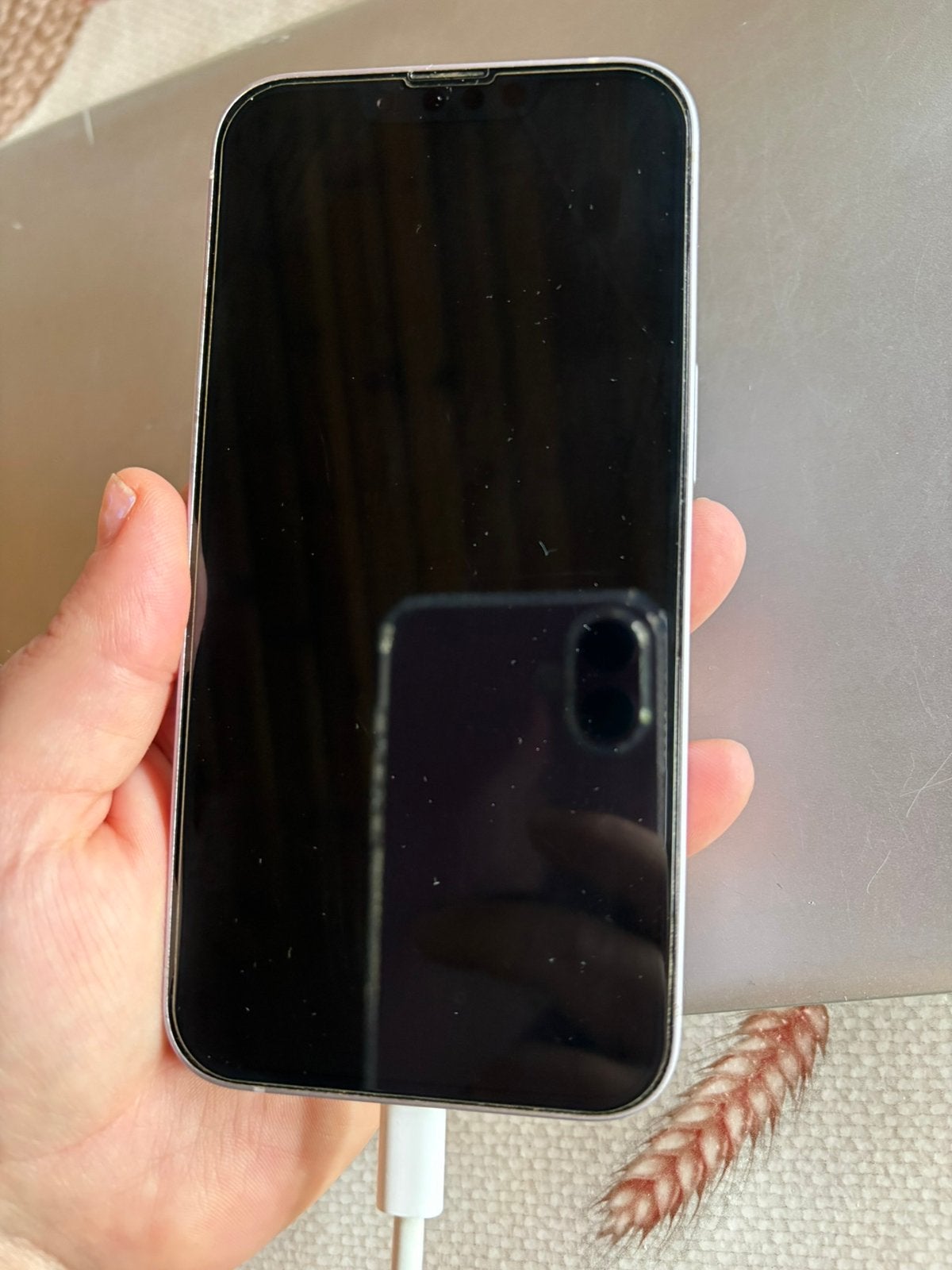 i phone14 en tres bon état couleur violet, Telecommunicatie, Mobiele telefoons | Toebehoren en Onderdelen, Ophalen, Zo goed als nieuw