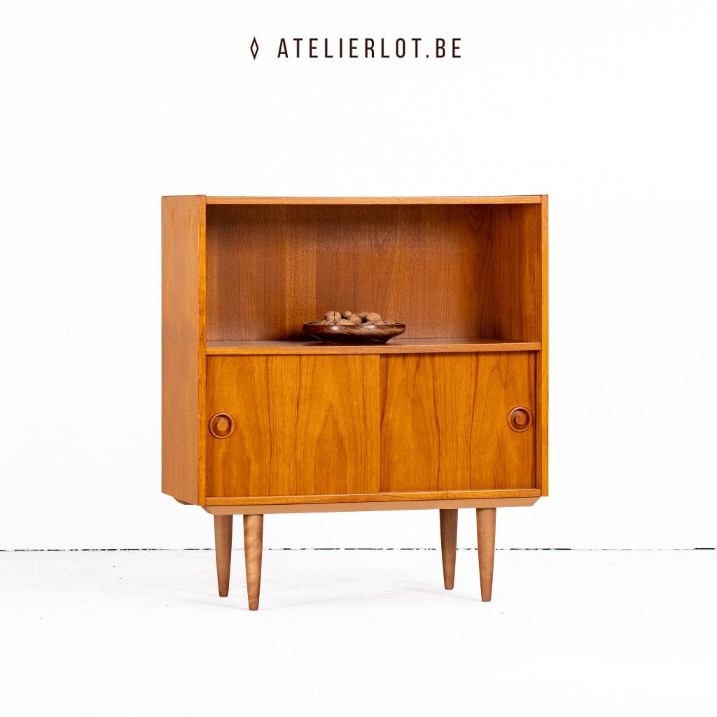 Bijzetkast met 2 schuifdeuren, Antiek en Kunst, Ophalen
