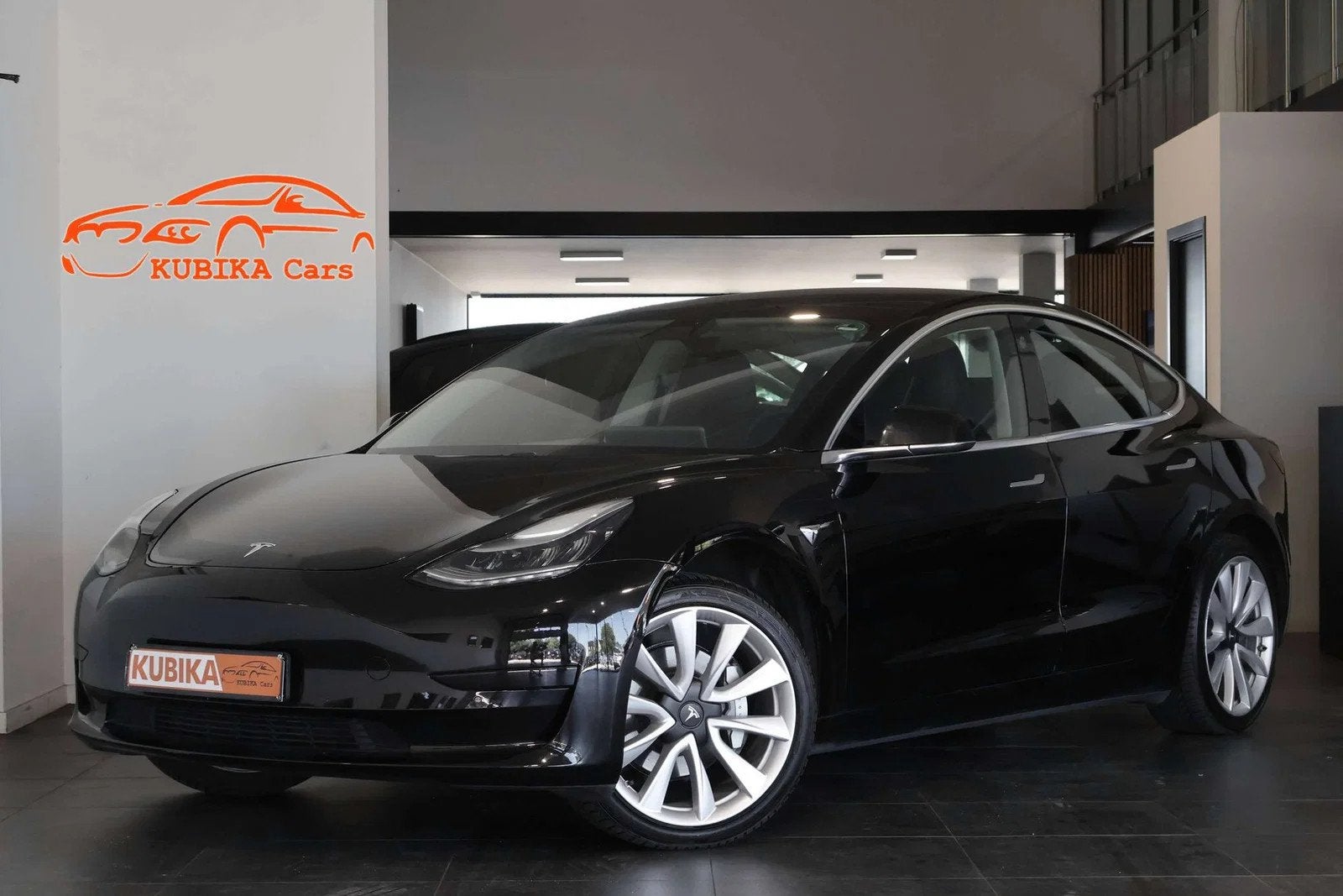 Tesla Model 3 Model 3 44 kWh Standard Plus Navi Camera Garan, Cuir, Achat, 4 portes, Entreprise