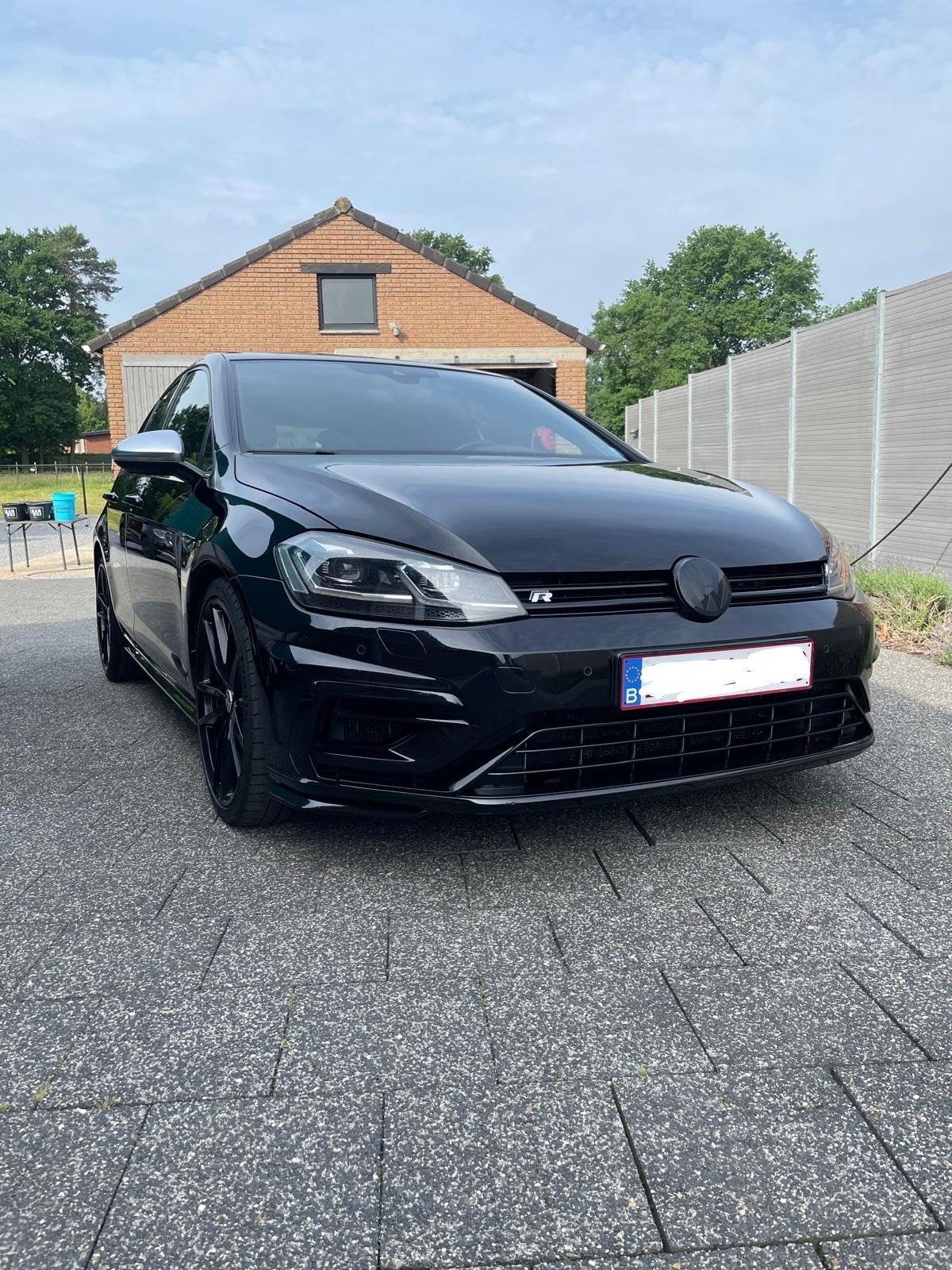 VW Golf R 2017, Automaat, 1984 cc, Regensensor, Zwart