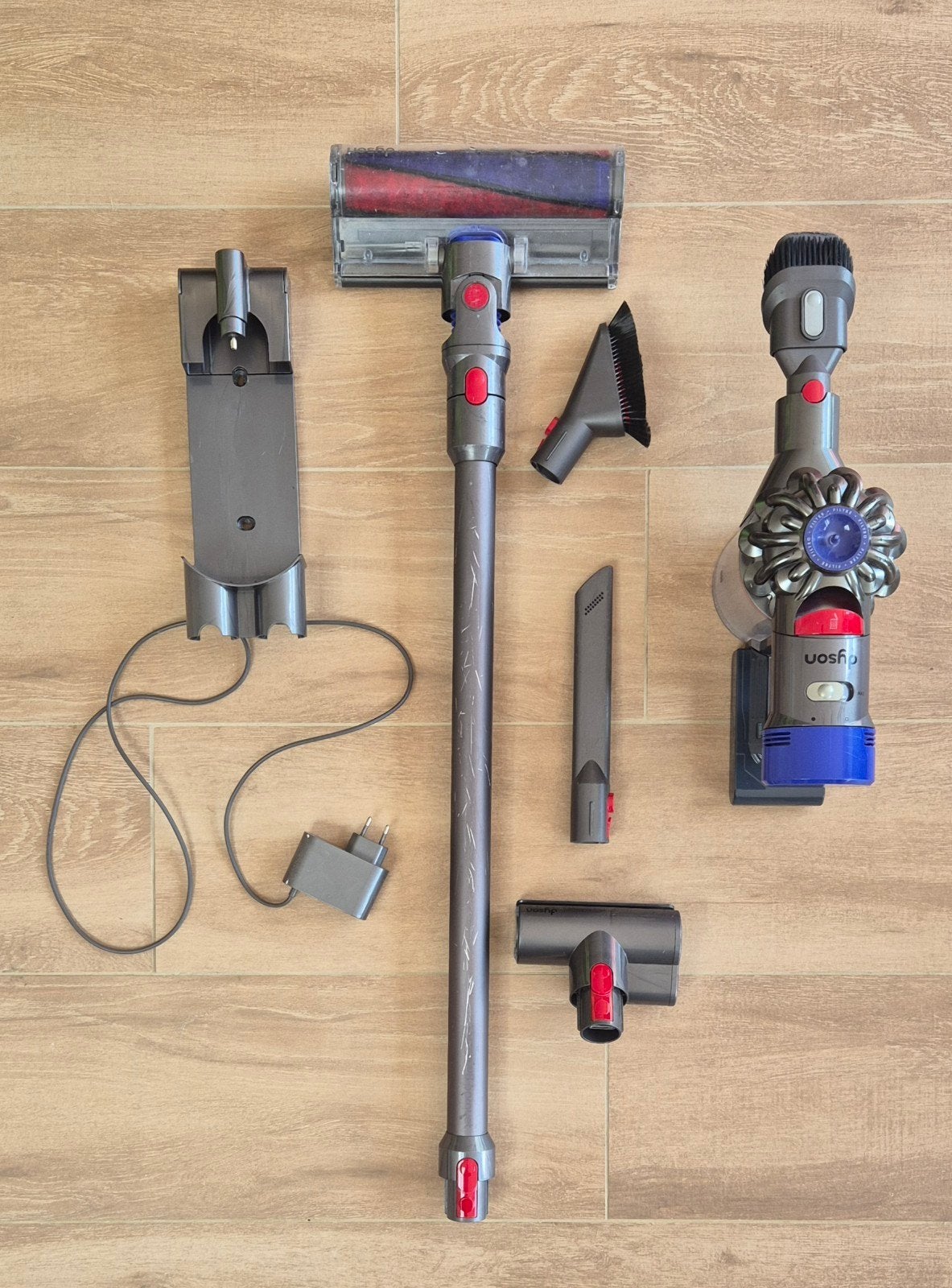 Aspirateur Dyson V8, Electroménager, Enlèvement, Dyson