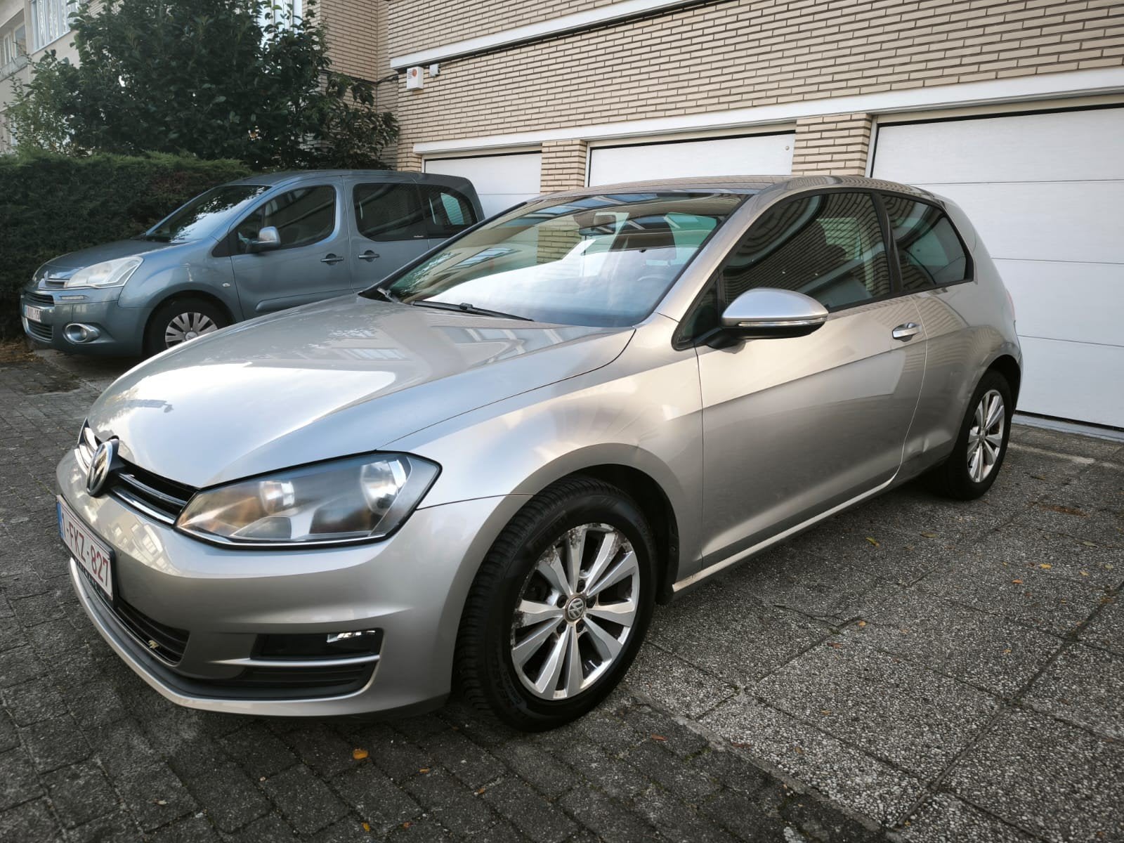 VW Golf 7 1.6 TDI 2014 1eig 197.000km kookplaat klimatronic, Voorwielaandrijving, Stof, Zwart, 1600 cc