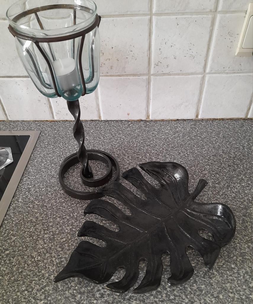 Metalen dienblad en windlicht/kaarsenhouder, Huis en Inrichting, Woonaccessoires | Kandelaars en Kaarsen, Ophalen of Verzenden