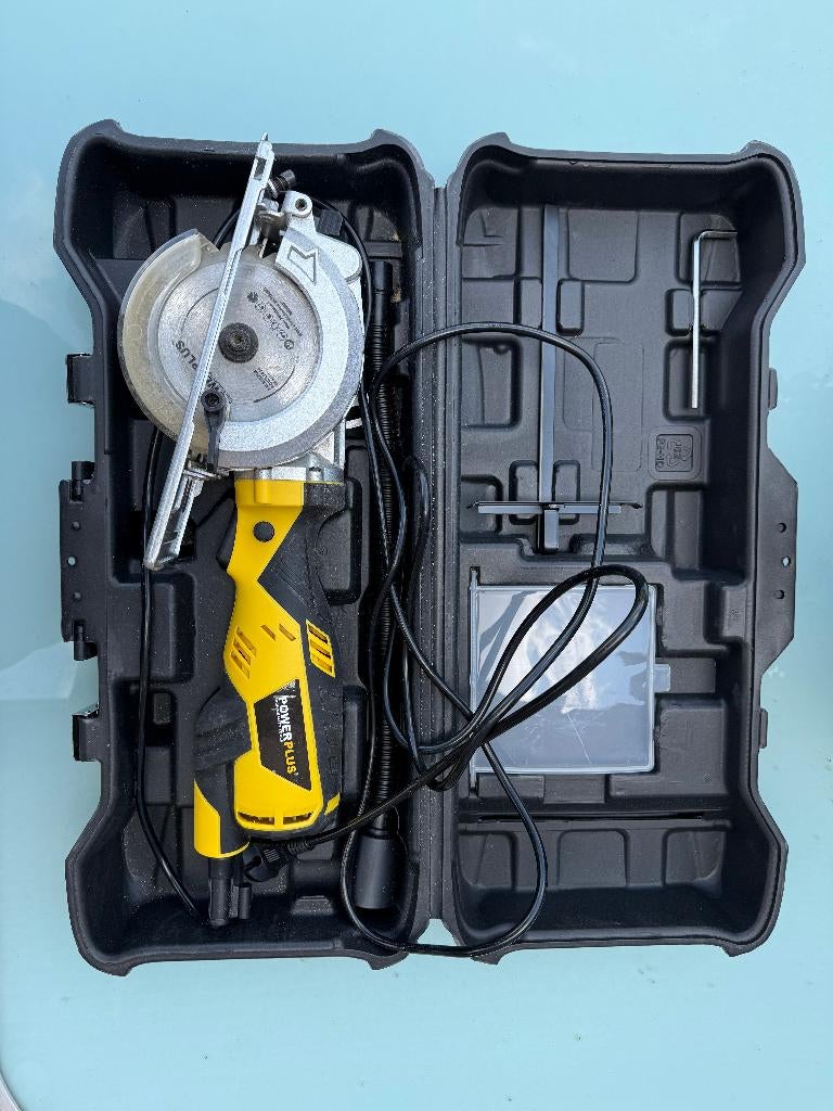 Powerplus cirkelzaag POWX1420, Ophalen, Cirkelzaag, 600 tot 1200 watt, Zo goed als nieuw