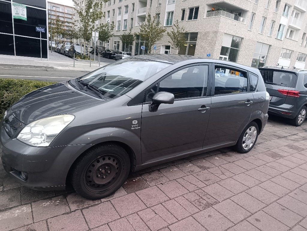 Toyota Corolla verso 1.8, 2004, Autos, Argent ou Gris, Achat, 7 places, Corolla