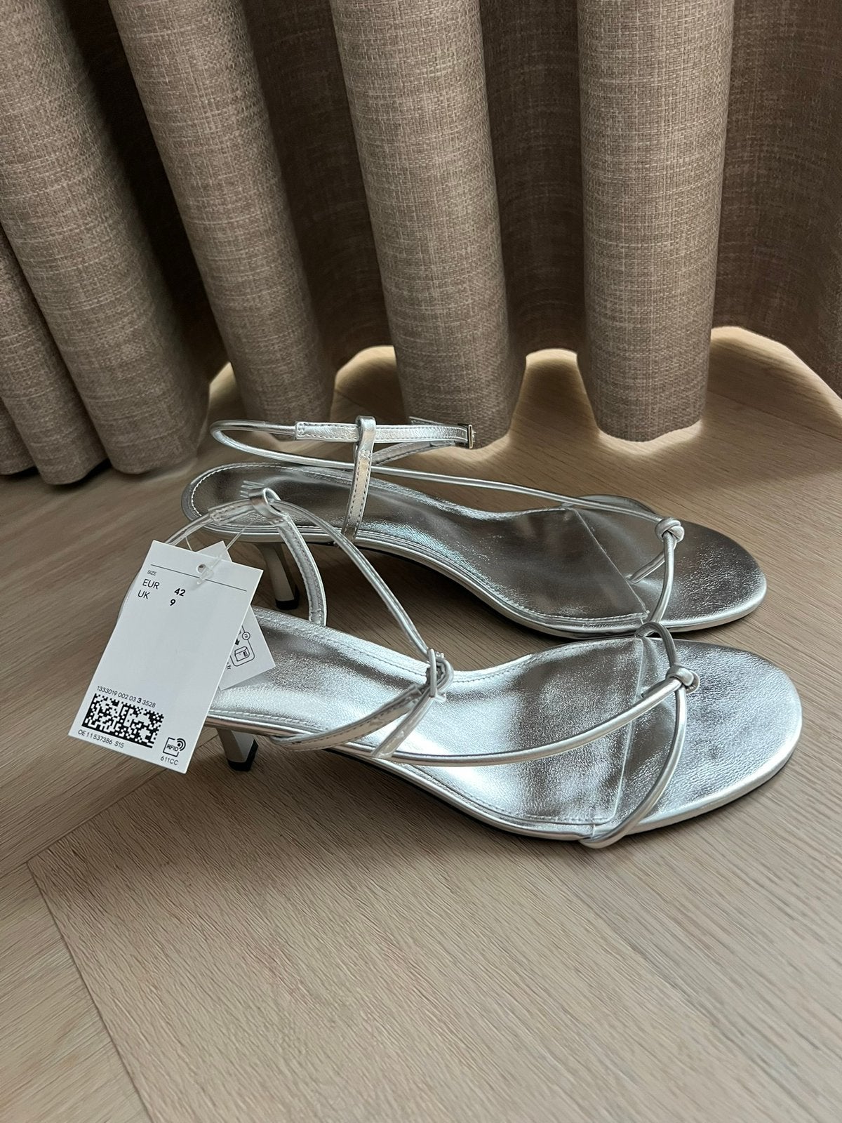 Escarpins argentés H&M - taille 42, Envoi, Neuf, Escarpins