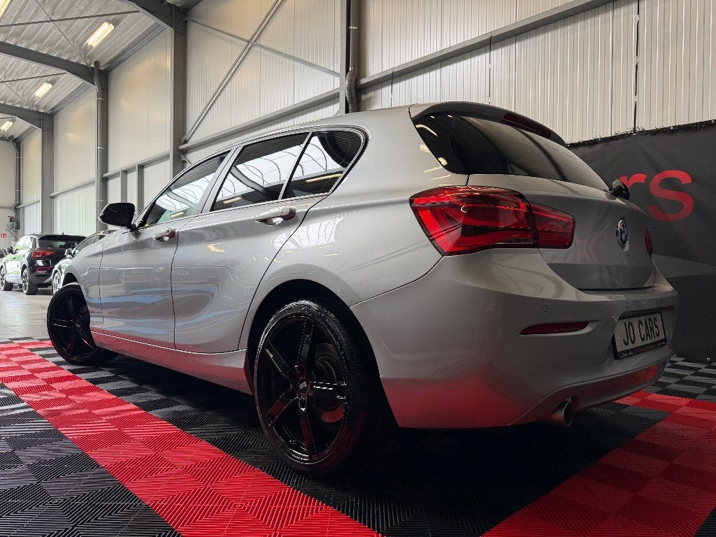 BMW 116da/schuifdak/Airco/Navi/Led/Pdc/Cc/18"inc MAM Black/, Autos, Argent ou Gris, Achat, Euro 6, Entreprise
