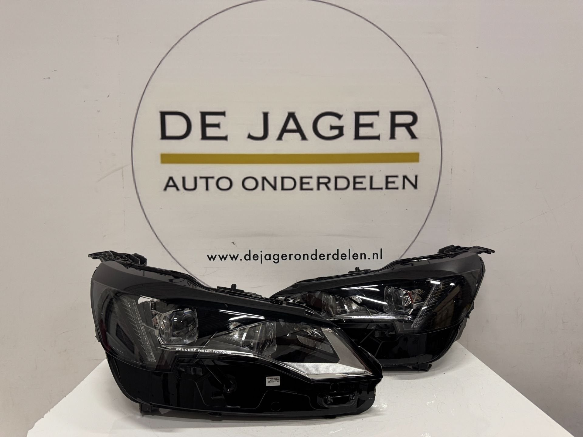 PEUGEOT 3008 5008 PHARES DE R NOVATION 9836230580 9836230680, Autos : Pièces & Accessoires, Éclairage, Taurusavenue 1
2132 LS  Hoofddorp, NL