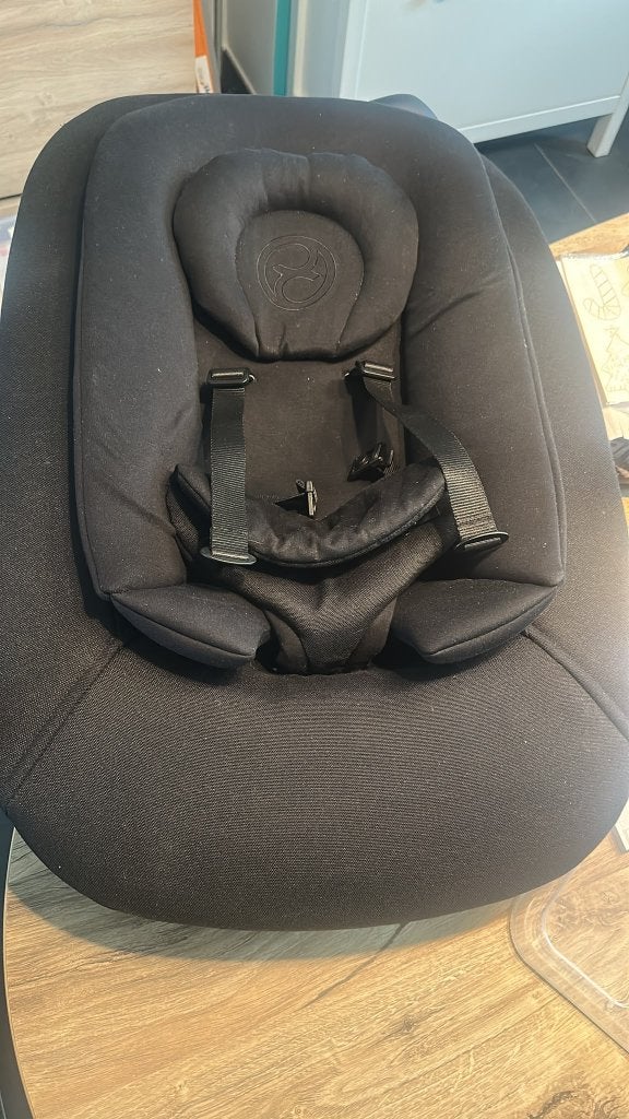 Cybex Bouncer + Click & Fold Adapters – NIEUWSTAAT, Kinderen en Baby's, Wipstoeltjes, Overige merken, Nieuw, Wipstoel, Met gordel(s) of riempje(s)