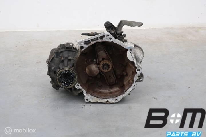 Handgeschakelde 5-bak MZL VW Polo 6R TDI 02R300042P, Utilisé