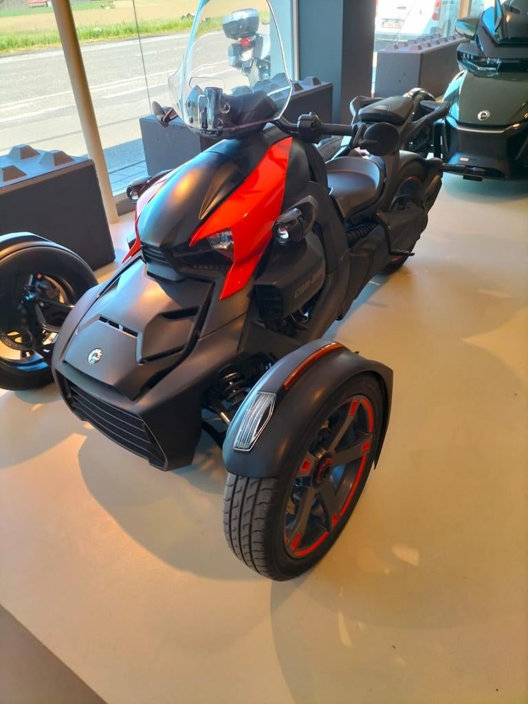 Can. Am 900cc, Motoren, Particulier