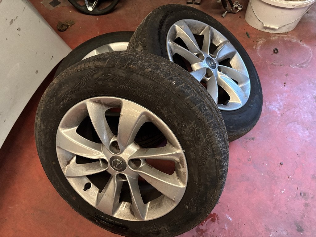 1 JANTE 15" OPEL CORSA E, Autos : Pièces & Accessoires, Opel, RUE BRIGADE PIRON 307, Enlèvement, Utilisé