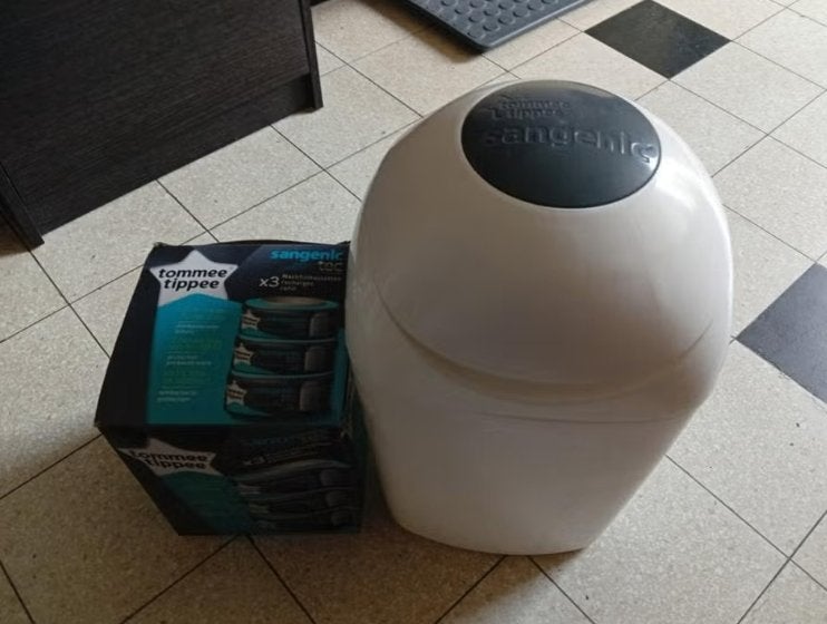 Poubelles à couches bébé + 3 recharges - Tommee Tippee, Enlèvement, Comme neuf, Poubelle à couches
