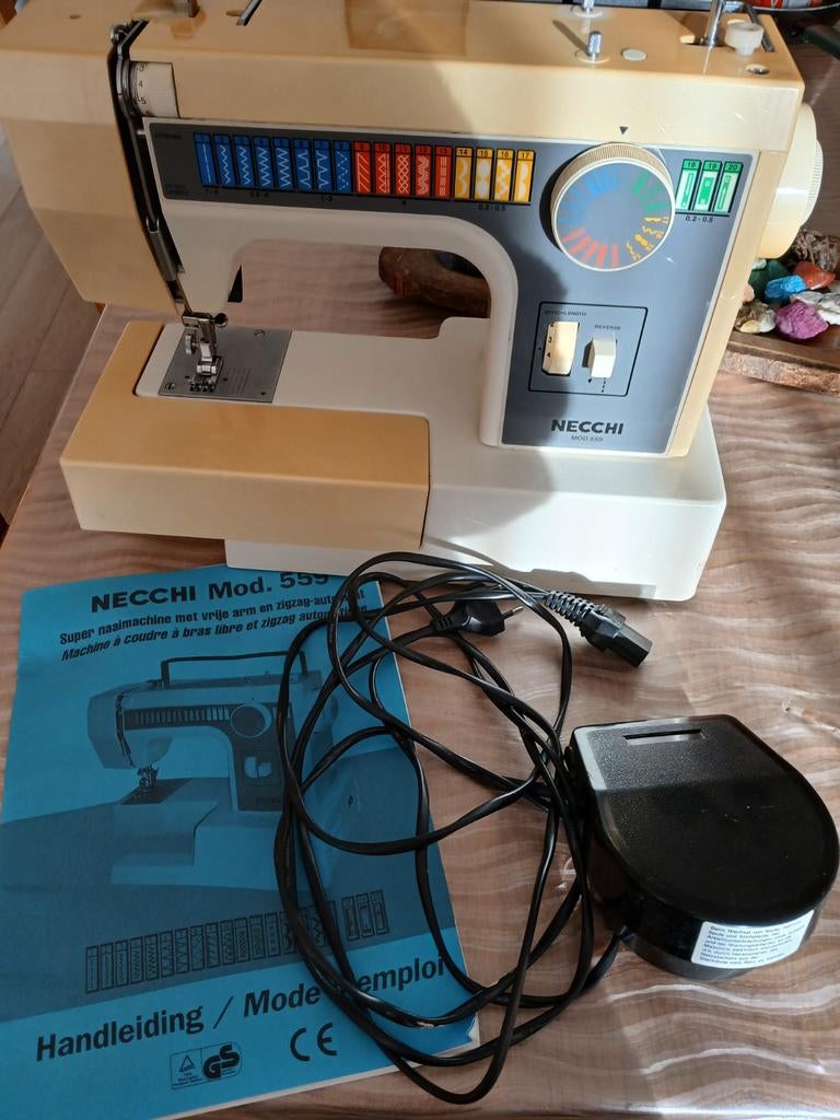 Naaimachine, Ophalen, Naaimachine