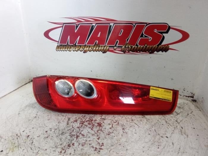 Feu arrière droit d'un Ford Fiesta, -, -, 3 mois de garantie, -
