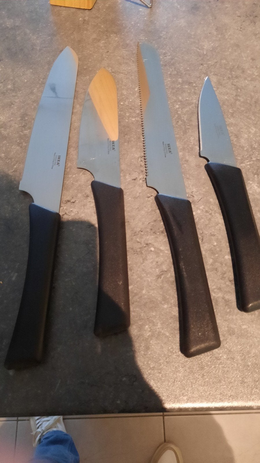 Houten blok met 4 messen. Ikea., Ophalen, IKEA