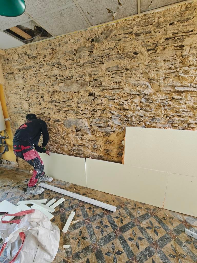 Travaux intérieurs isolation faux plafond carrelage..