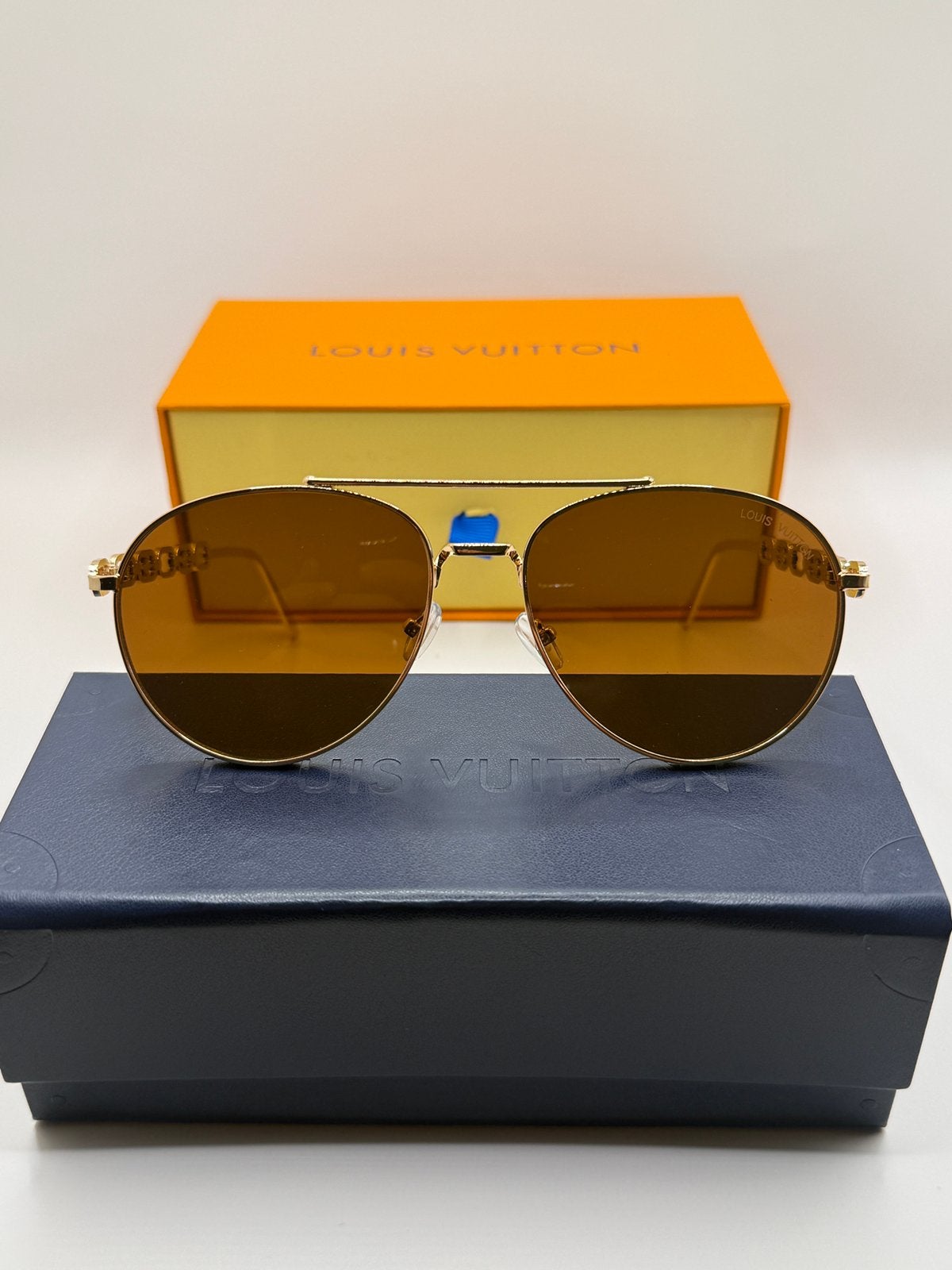 Lunettes de soleil LVV 40 euros 3 pour 100 euros, Enlèvement ou Envoi, Neuf, Lunettes de soleil