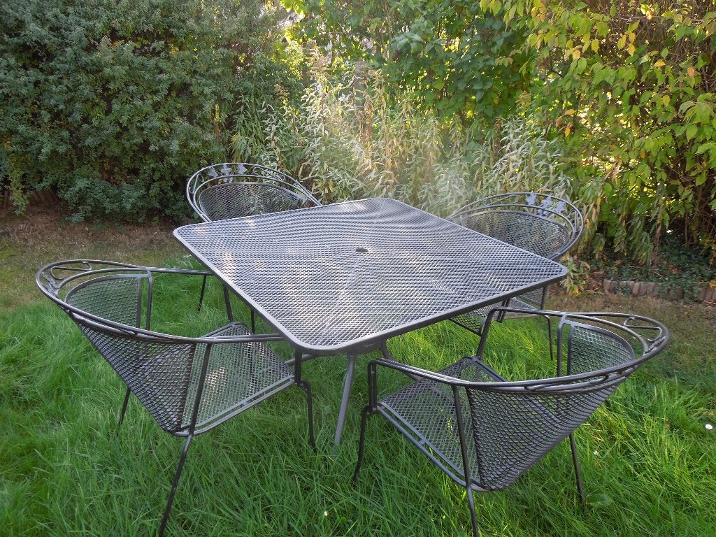 tuinset in grijs metaalENgroene houten zonneparaplu met voet, Tuin en Terras, Ophalen, Gebruikt, 4 zitplaatsen, Tuinset