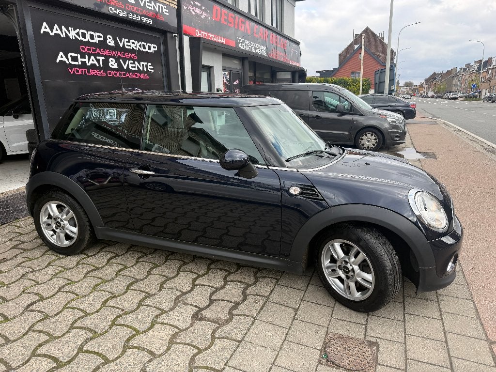 Mini One 1600 Petrol 1st Main Mini Notebook *Nieuwstaat*, Auto's, Euro 5, Bedrijf, Handgeschakeld, Grijs