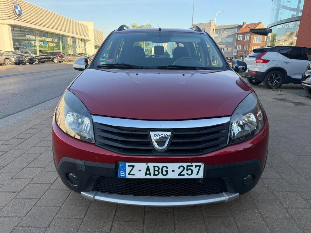 Dacia Sandero Sandero Stepway 1.6i Stepway, Rouge, Euro 5, Achat, Entreprise