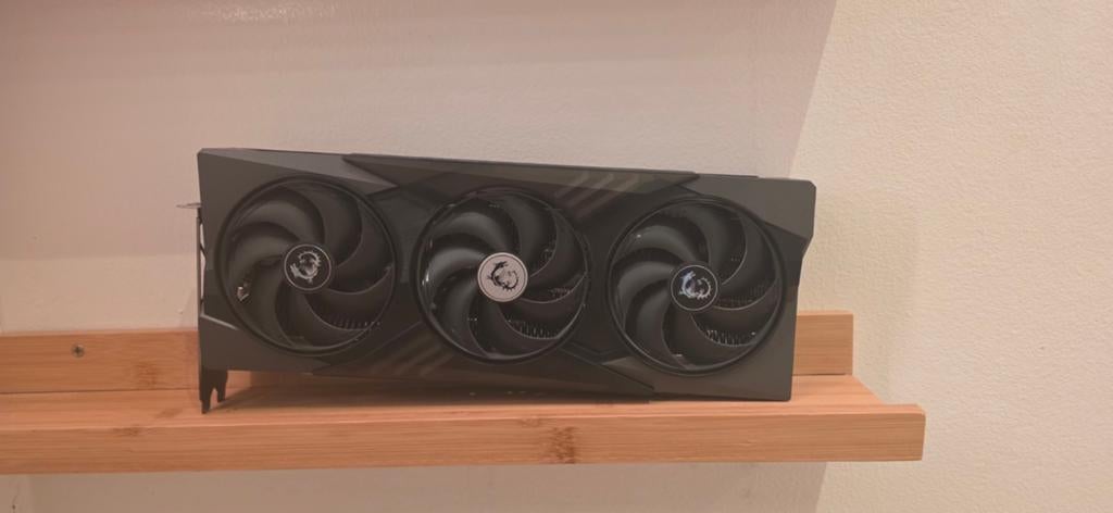 MSI RTX 5070 Ti Gaming Trio OC 16GB – Topstaat + Doos, Informatique & Logiciels, Cartes vidéo, Enlèvement ou Envoi, Comme neuf