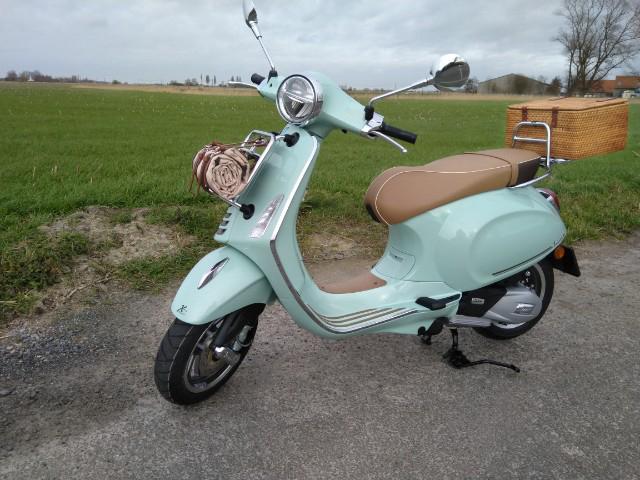 Vespa Primavera Pic Nic 125cc in showroomstaat, Motoren, Motoren | Piaggio, Particulier, ABS