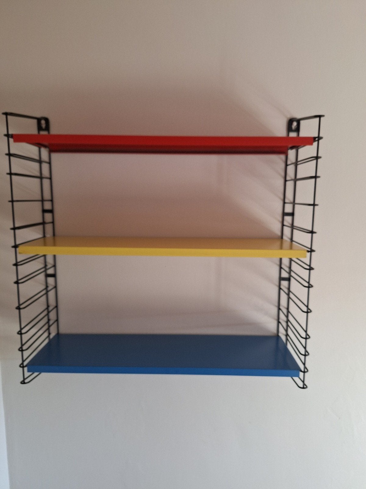 Tomado boekenrek drie kleuren, Ophalen, Gebruikt